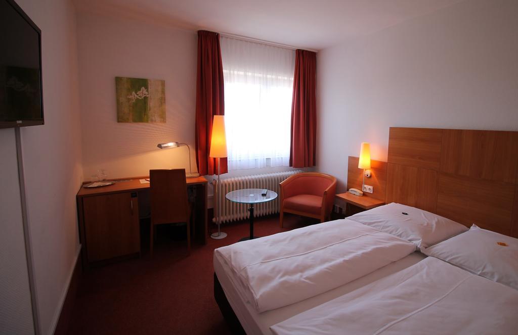 Hemmingen  Hotel Westerfeld מראה חיצוני תמונה